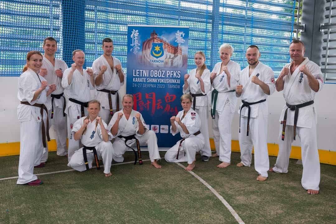 Karatecy z Poznańskiej Szkoły Kyokushin Karate na obozie letnim PFKS w Tarnowie